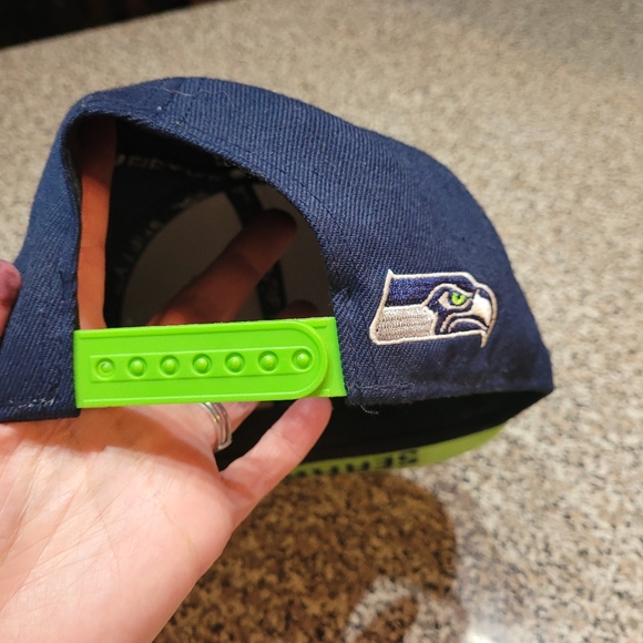Seahawks Hat - Picture 3 of 3